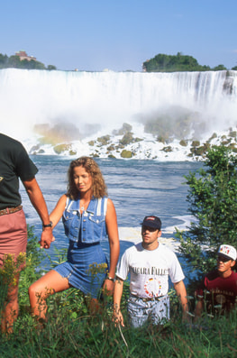 Pam Lee, Gangbang in the Niagara Falls-2